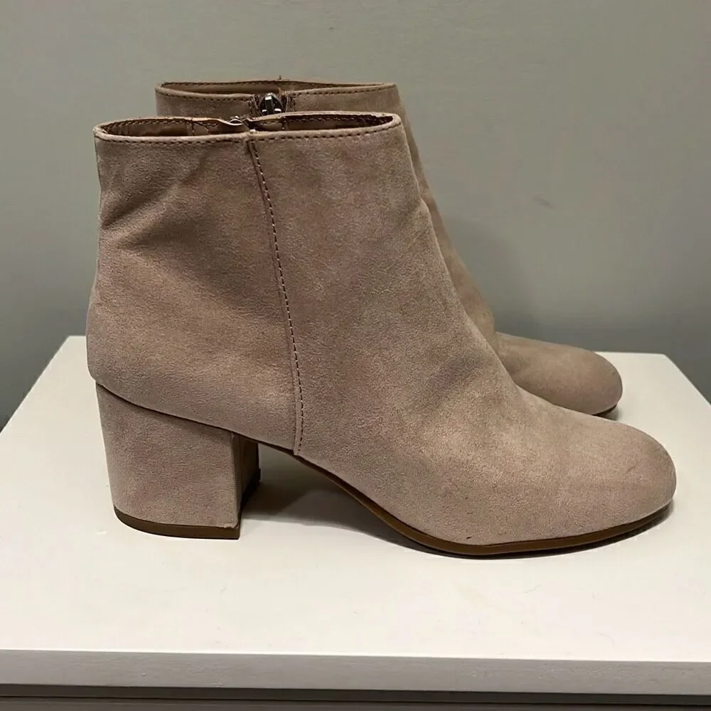 Circus by Sam Edelman Women's Taupe Rose Suede Block Heel Ankle Boots Size 8.5